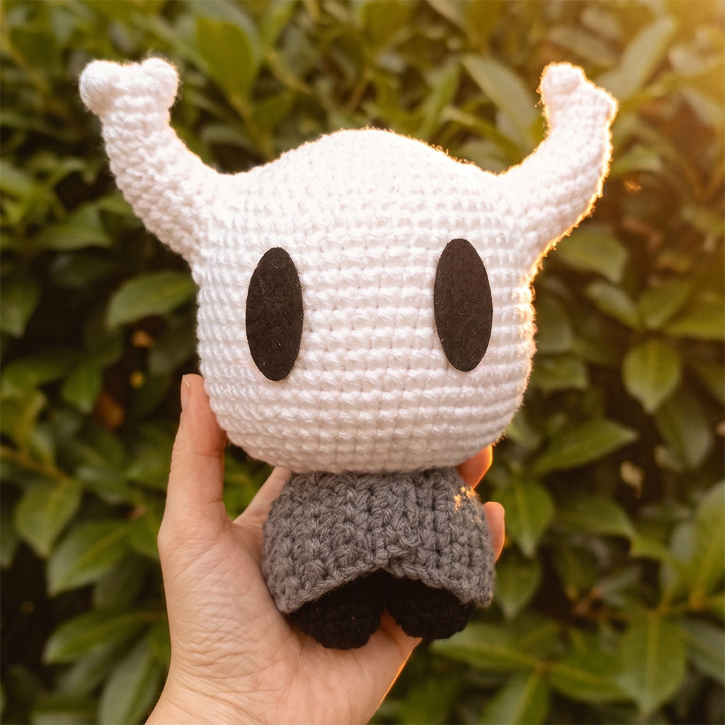 Hollow Knight Amigurumi (Fan Art) - The Knight