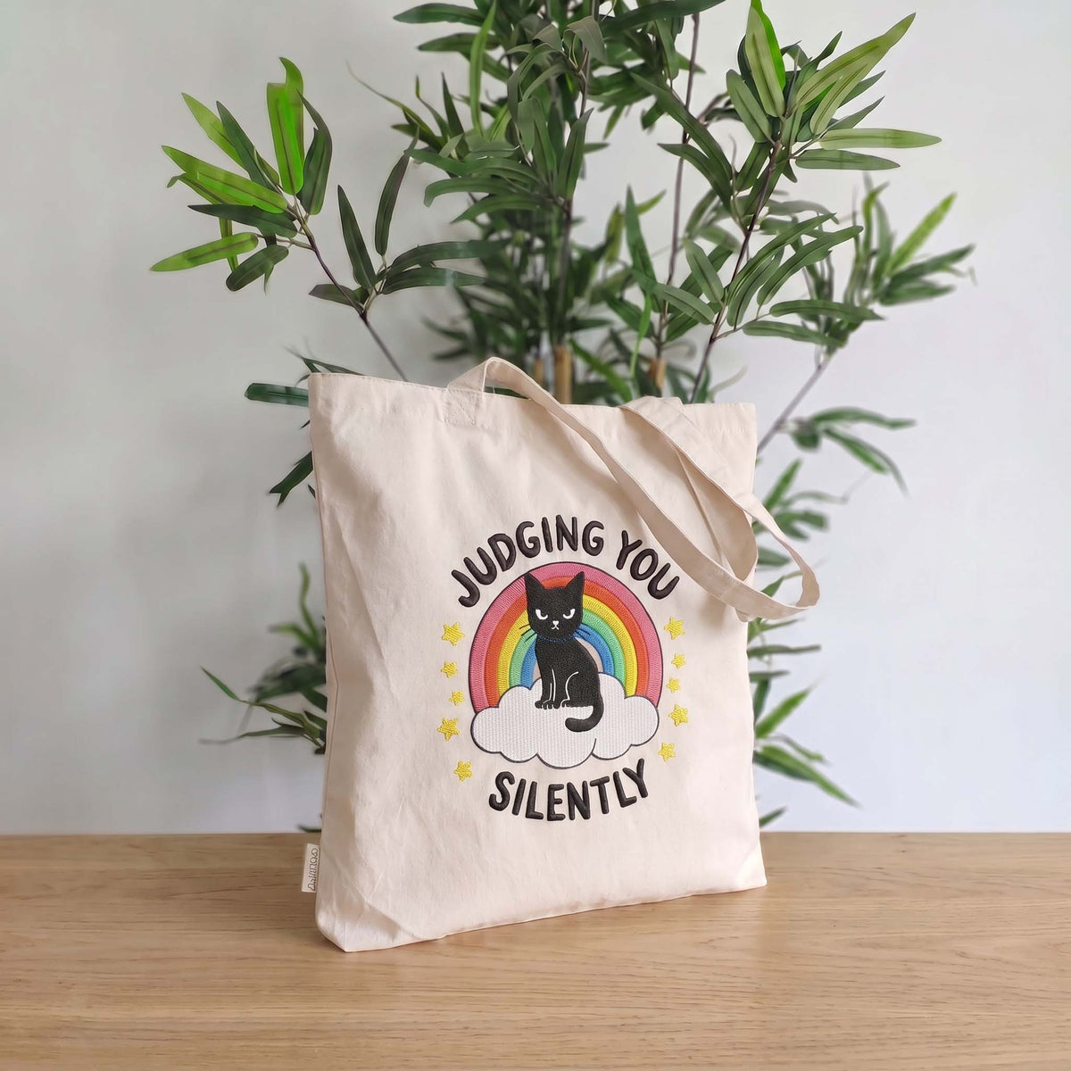 Judging You Silently - Tote Bag Ricamata