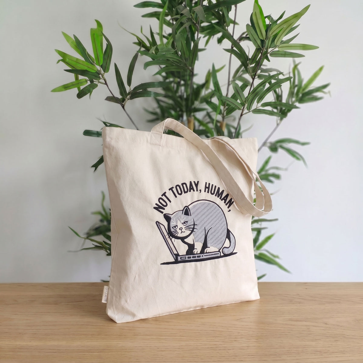 Not Today, Human - Tote Bag Gatto Ricamata