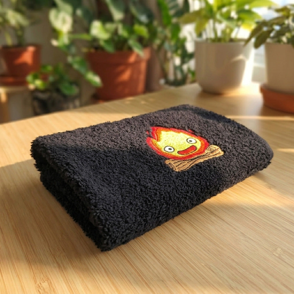 Asciugamano Calcifer Ricamato Dark Flame Edition (Fan Art)