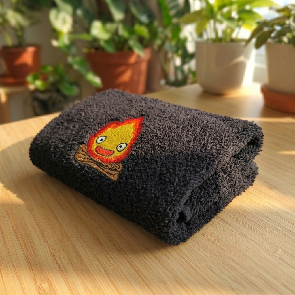Asciugamano Calcifer Ricamato Dark Flame Edition (Fan Art)